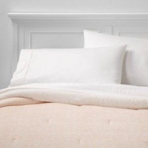 New Room Essentials Peach Sherpa Comforter